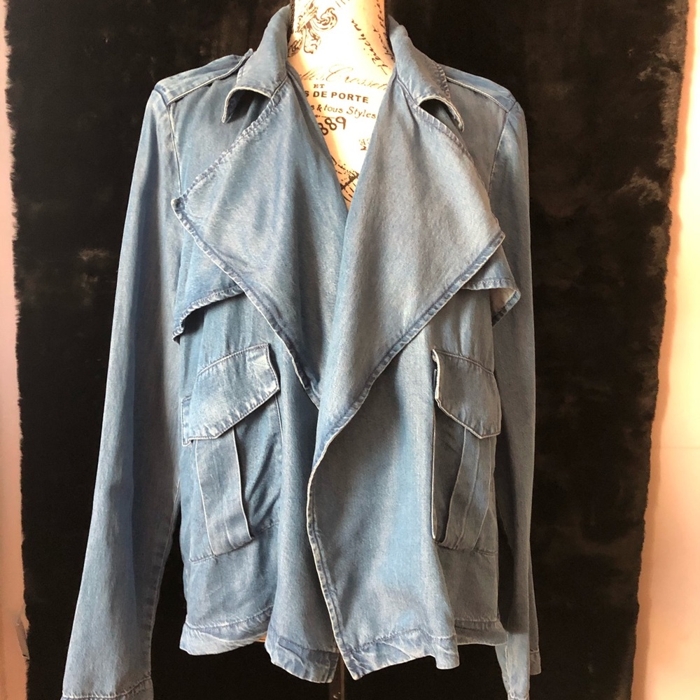 Splendid Chambray Utility Jacket - Picture 2 of 6